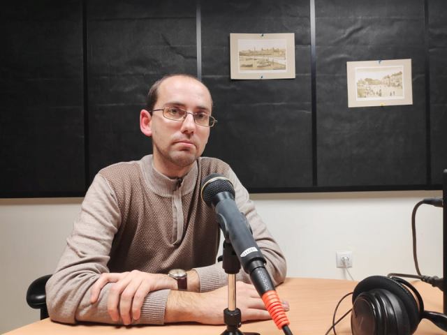 Руската белогвардейска емиграция през съдбата на едно семейство избрало Варна за свой дом