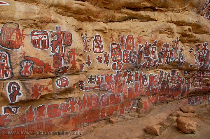 Мистерията на догоните...