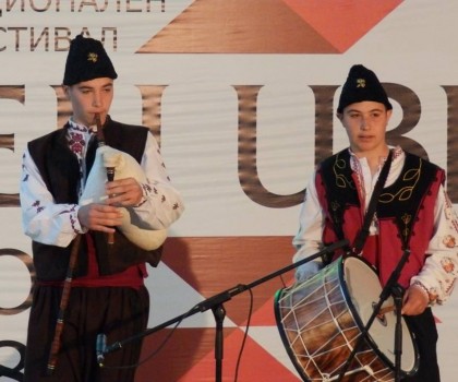 ХІII Национален музикален фестивал „Фолклорен изгрев“ събира таланти от цялата страна от петък във Варна