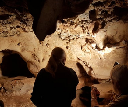 Изследователи откриват най-старите известни неандерталски гравюри